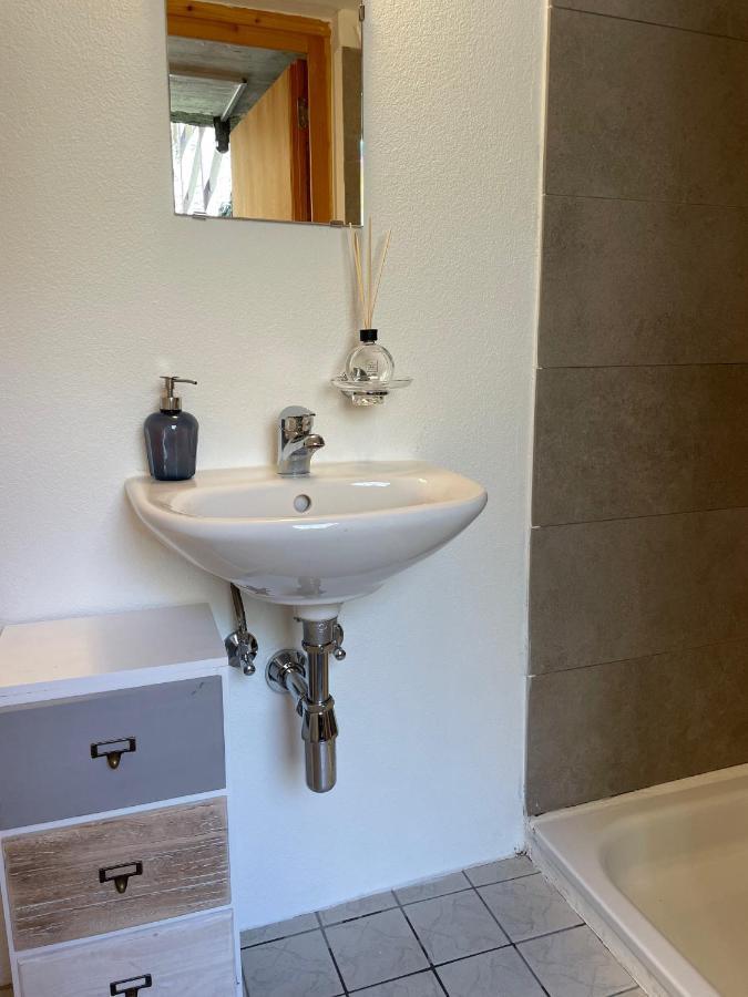 Birdbox Curzutt Hotel Monte Carasso Exterior foto